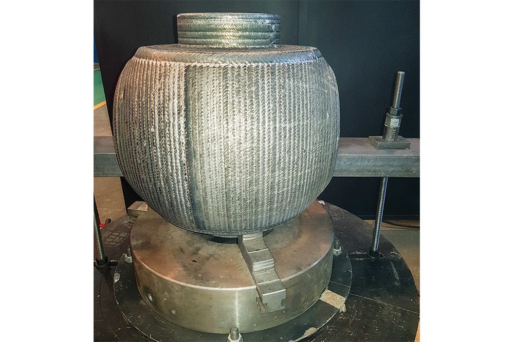 Componente sferico rivestito con riporto di saldatura